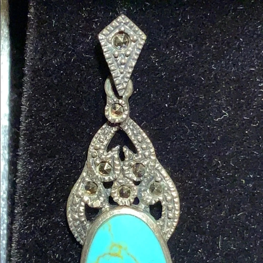 Sterling Silver/Turquoise classic danglin earrings - Picture 5 of 11